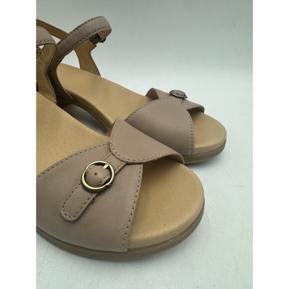 Dansko TESSIE NAPPA Women's NEW Sandal Beige EU Size 40 (5014-650300) - Picture 2 of 11